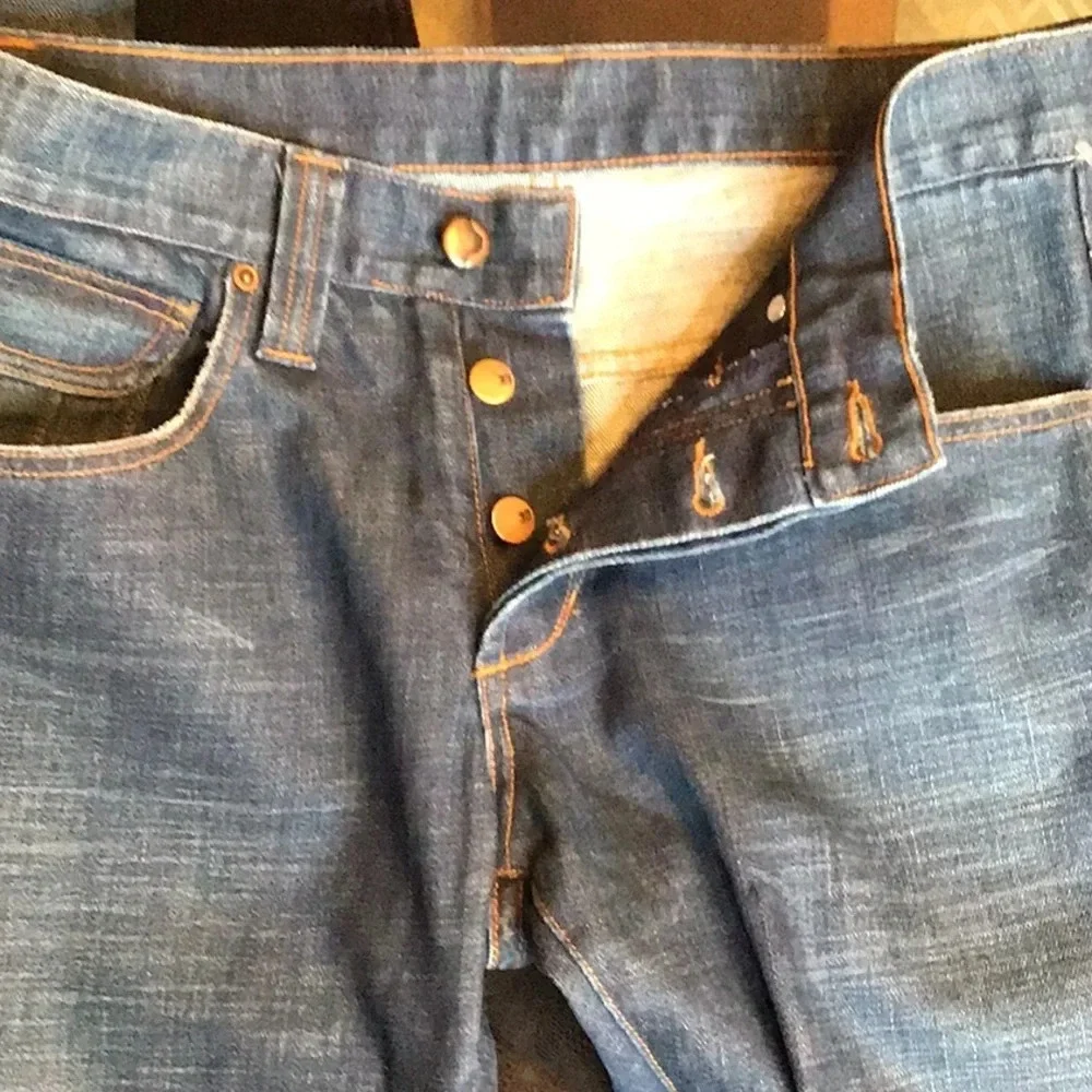 waist 34”